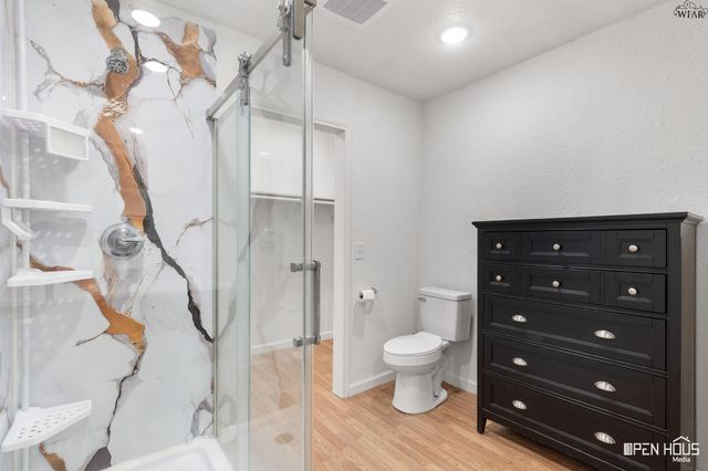 106 E WILLIAMS DRIVE, Burkburnett, TX 76354