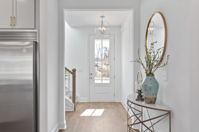 1104 Riverview Run, Madison, TN 37115