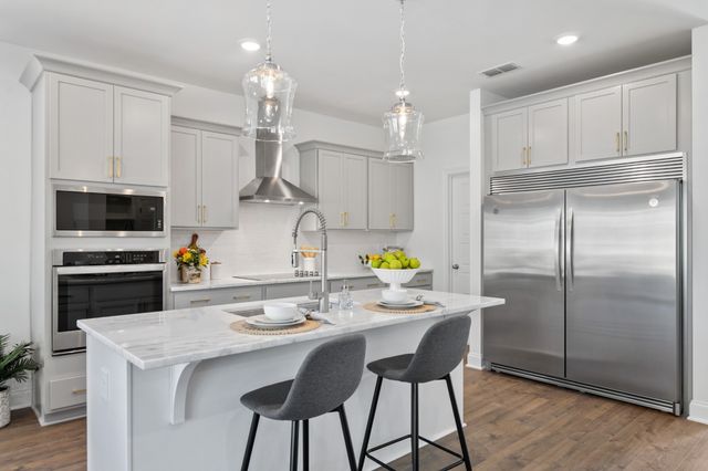 1104 Riverview Run, Madison, TN 37115