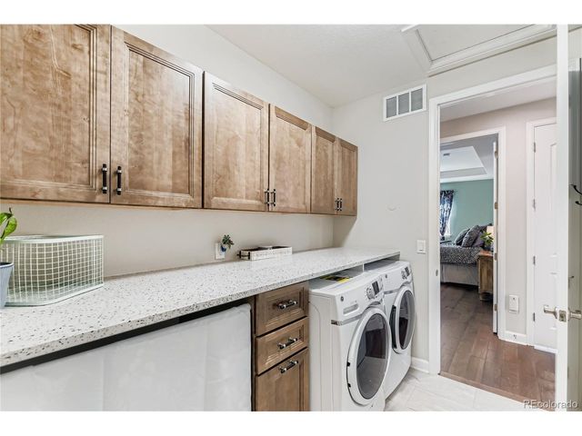 902 Pinecliff Dr, Erie, CO 80516