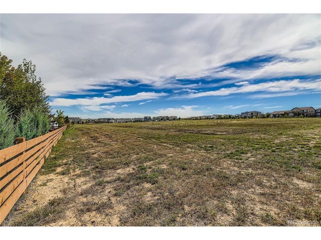 902 Pinecliff Dr, Erie, CO 80516