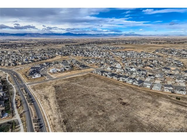 902 Pinecliff Dr, Erie, CO 80516