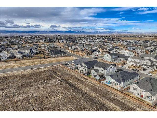 902 Pinecliff Dr, Erie, CO 80516