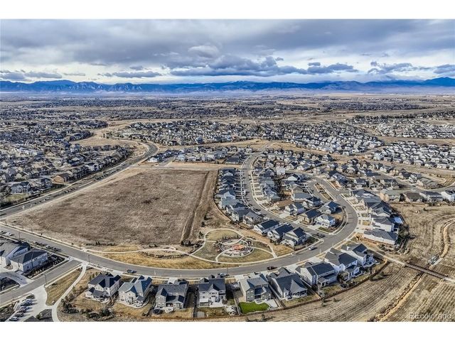 902 Pinecliff Dr, Erie, CO 80516