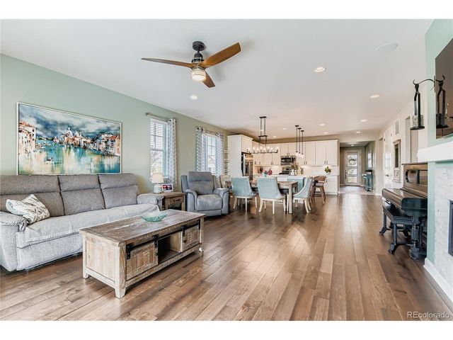 902 Pinecliff Dr, Erie, CO 80516