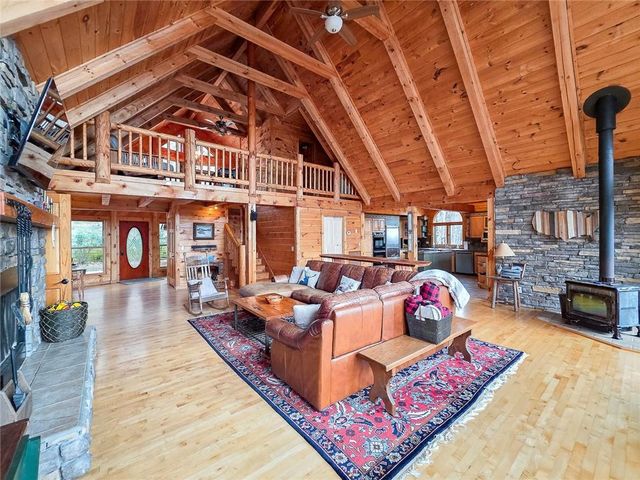 1397 Chestnut Cove Trail, Jasper, GA 30143