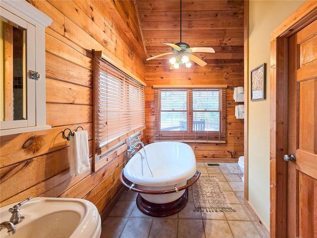 1397 Chestnut Cove Trail, Jasper, GA 30143