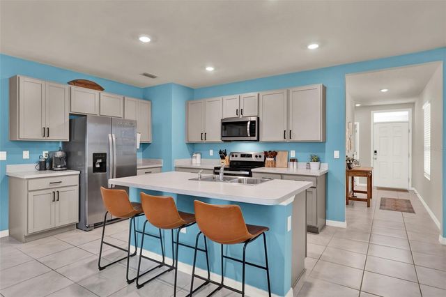 929 AUGUST SKY DR, Deltona, FL 32738