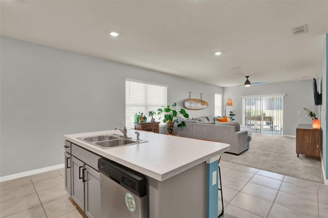 929 AUGUST SKY DR, Deltona, FL 32738