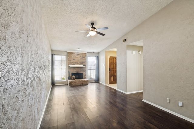 1513 Cherrycrest Street, Dallas, TX 75228