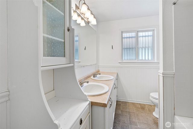 5033 S L Street, Tacoma, WA 98408