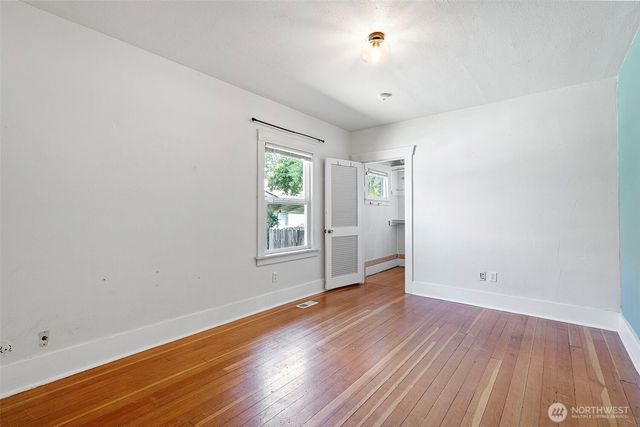 5033 S L Street, Tacoma, WA 98408