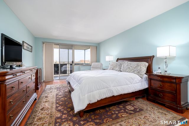 50 Glenbrook Road APT 7C, Stamford, CT 06902