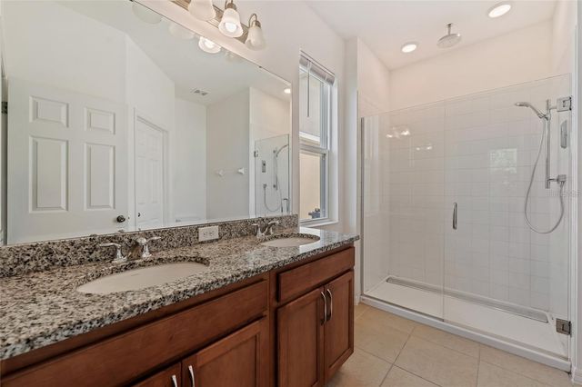 1678 SWAN SWIM DRIVE, Davenport, FL 33837