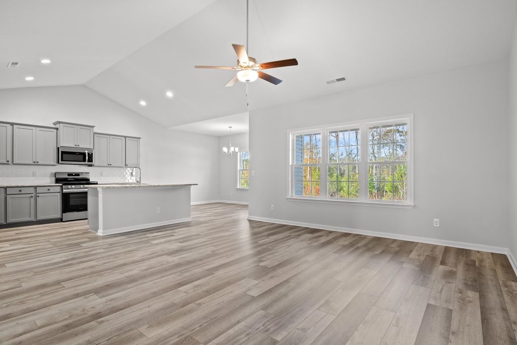 1126 W Business 9, Loris, SC 29569 — photo 4