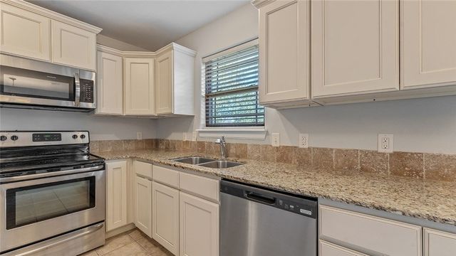470 Torino Place, Centerton, AR 72719