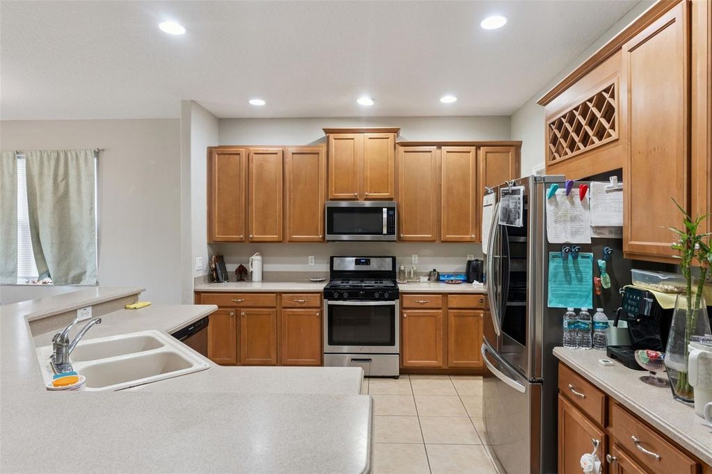 Image 15 of property listing at 4627 BLUE MAJOR DRIVE, Windermere, FL 34786