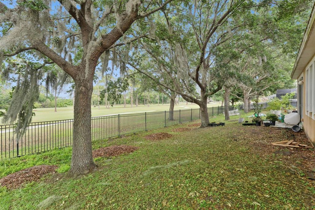 Image 33 of property listing at 4627 BLUE MAJOR DRIVE, Windermere, FL 34786