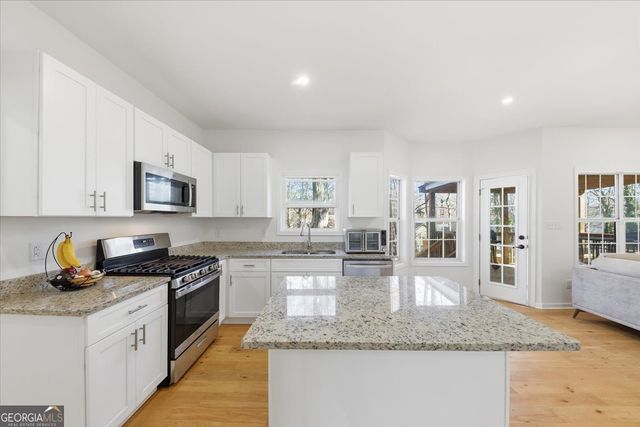 2769 SPRINGFOUNT Trail, Lawrenceville, GA 30043