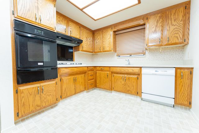 1306 Lowery Street, Porterville, CA 93257