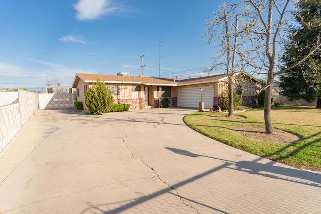 1306 Lowery Street, Porterville, CA 93257