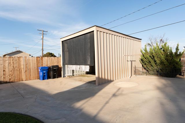 1306 Lowery Street, Porterville, CA 93257