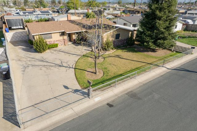 1306 Lowery Street, Porterville, CA 93257