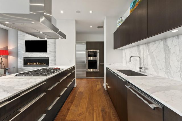 210 Lavaca ST 2505, Austin, TX 78701