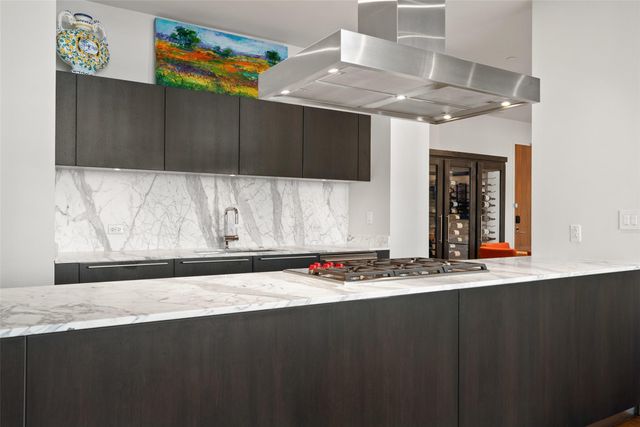 210 Lavaca ST 2505, Austin, TX 78701