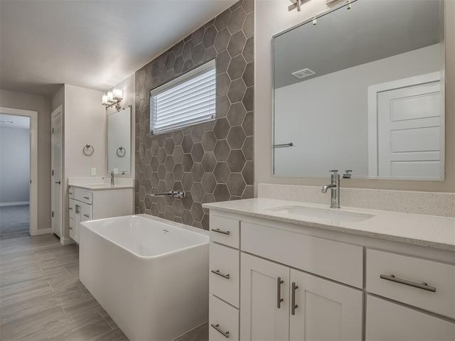 520 NW 176th Terrace, Edmond, OK 73012