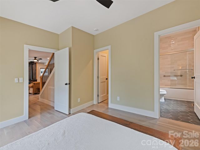 10 Pruitt Street, Asheville, NC 28806