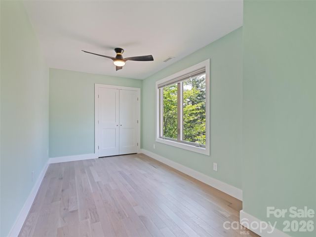 10 Pruitt Street, Asheville, NC 28806