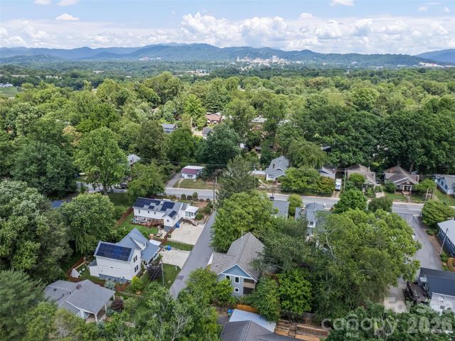 10 Pruitt Street, Asheville, NC 28806
