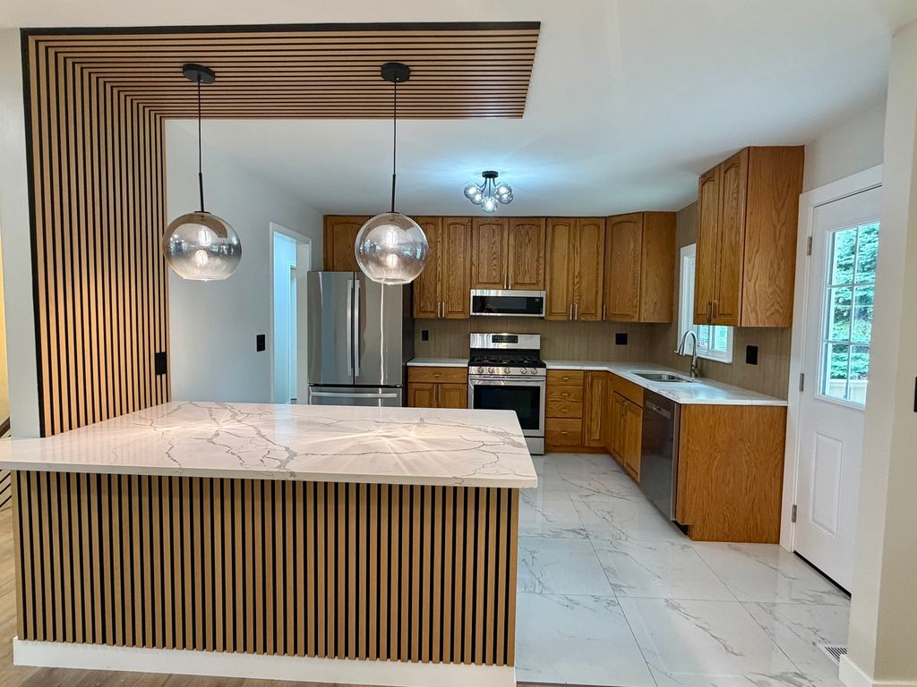 807 Hayward Avenue, Streamwood, IL 60107 — photo 5