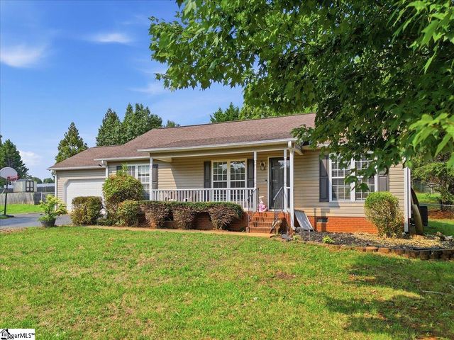 113 Beaver Creek Drive, Chesnee, SC 29323