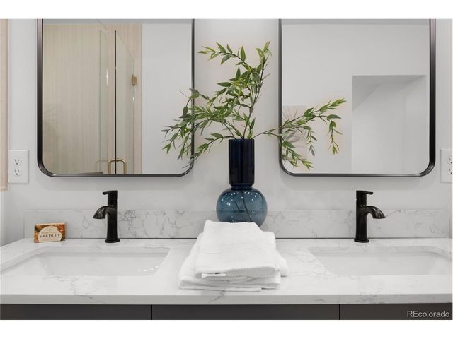 2849 N Vine St, Denver, CO 80205