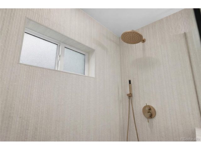 2849 N Vine St, Denver, CO 80205