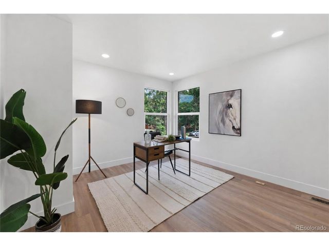 2849 N Vine St, Denver, CO 80205