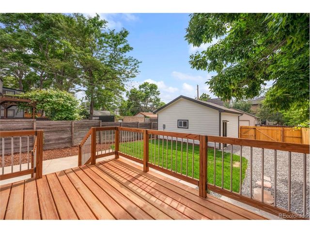 2849 N Vine St, Denver, CO 80205