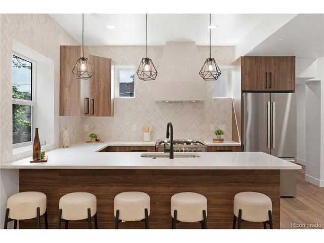 2849 N Vine St, Denver, CO 80205