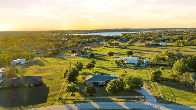 313 Buena Vista Drive, Willow Park, TX 76087