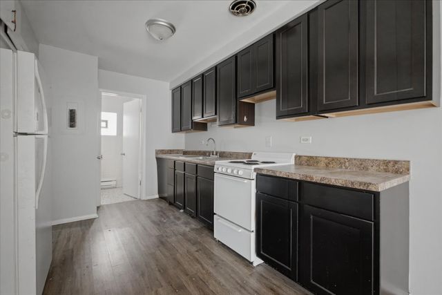 6212 W 64th Place 201, Chicago, IL 60638