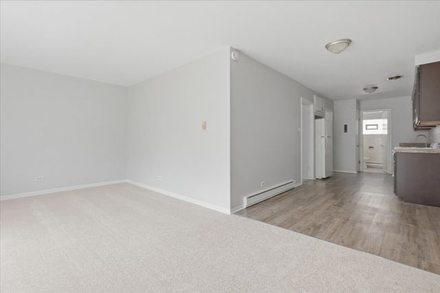 6212 W 64th Place 201, Chicago, IL 60638