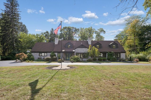 4545 Indian Road, Ottawa Hills, OH 43615