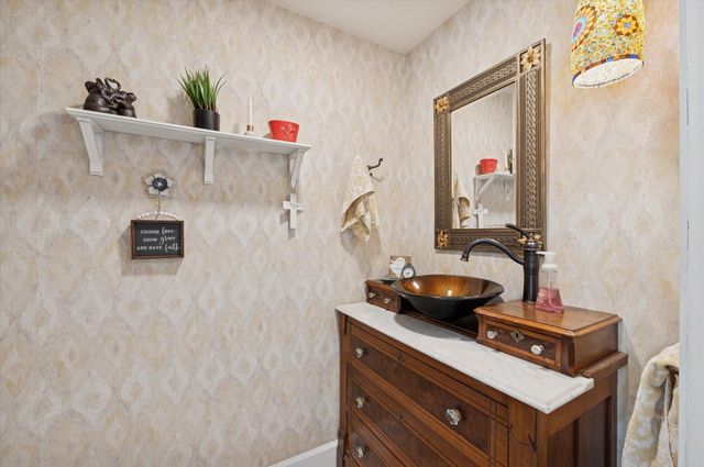 4545 Indian Road, Ottawa Hills, OH 43615