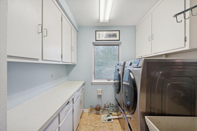 4545 Indian Road, Ottawa Hills, OH 43615