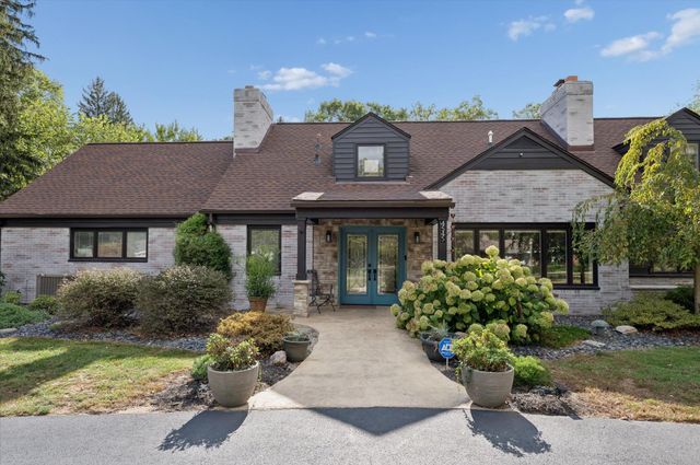 4545 Indian Road, Ottawa Hills, OH 43615