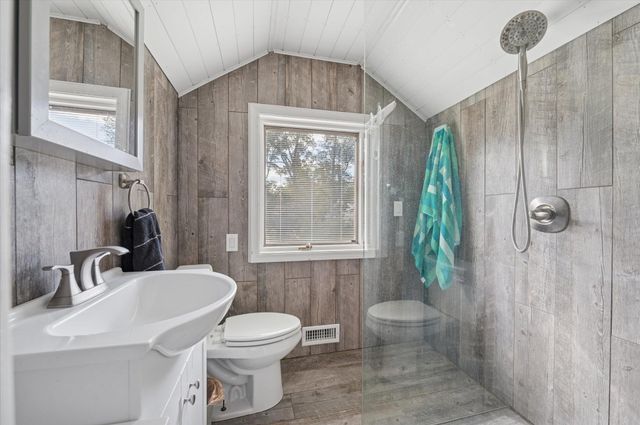 4545 Indian Road, Ottawa Hills, OH 43615