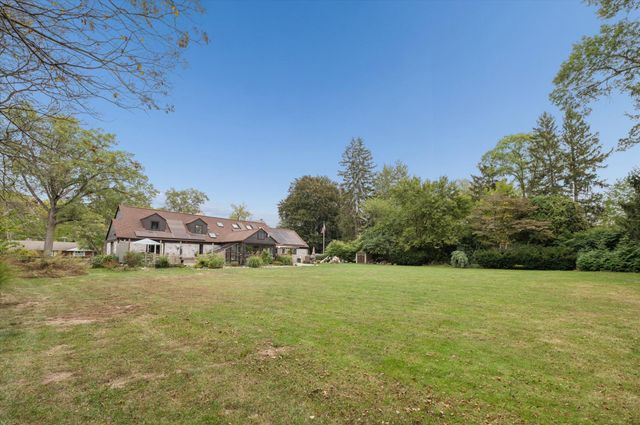 4545 Indian Road, Ottawa Hills, OH 43615