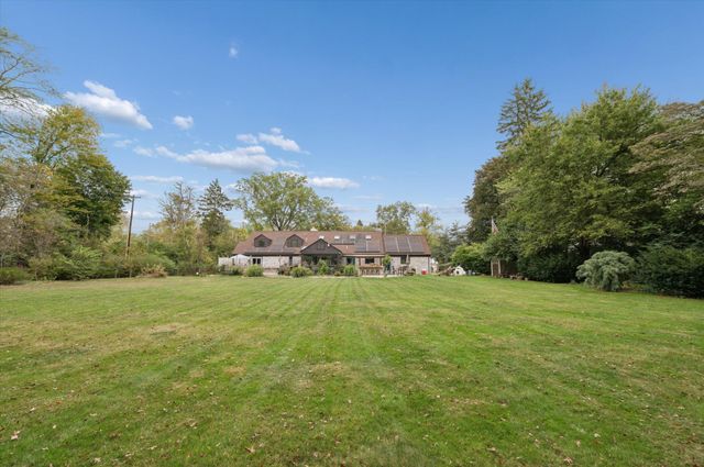 4545 Indian Road, Ottawa Hills, OH 43615